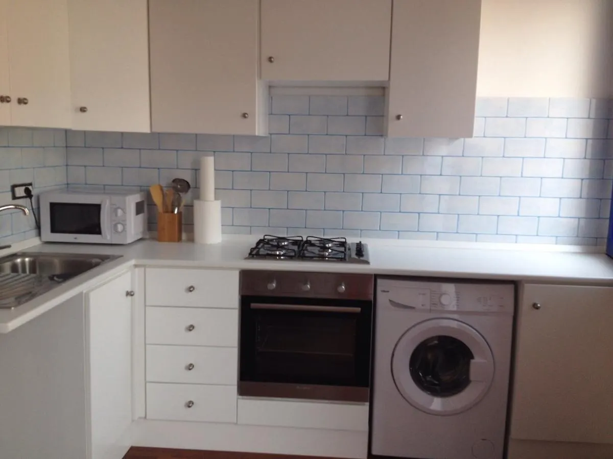 Apartament La Casa Blanca Y Azul SantʼAntìoco